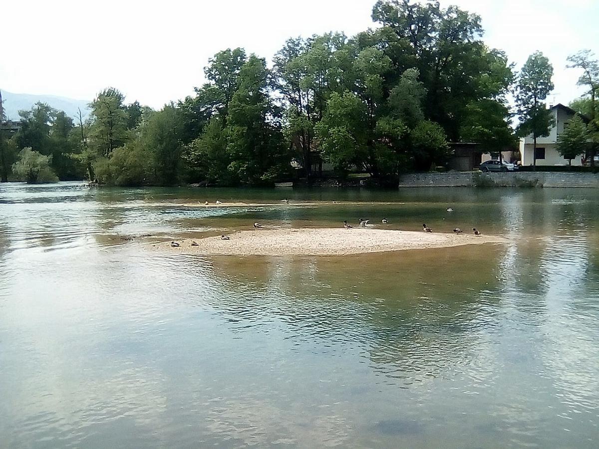 Guesthouse Una 1 Bihac Exterior photo